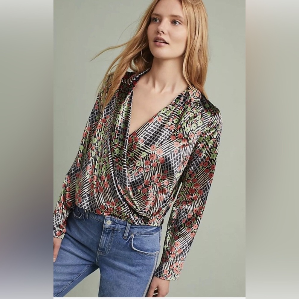 Effortlessly Cool Anthropologie Wrap Floral Velvet Blazer Jacket NWOT Size 2